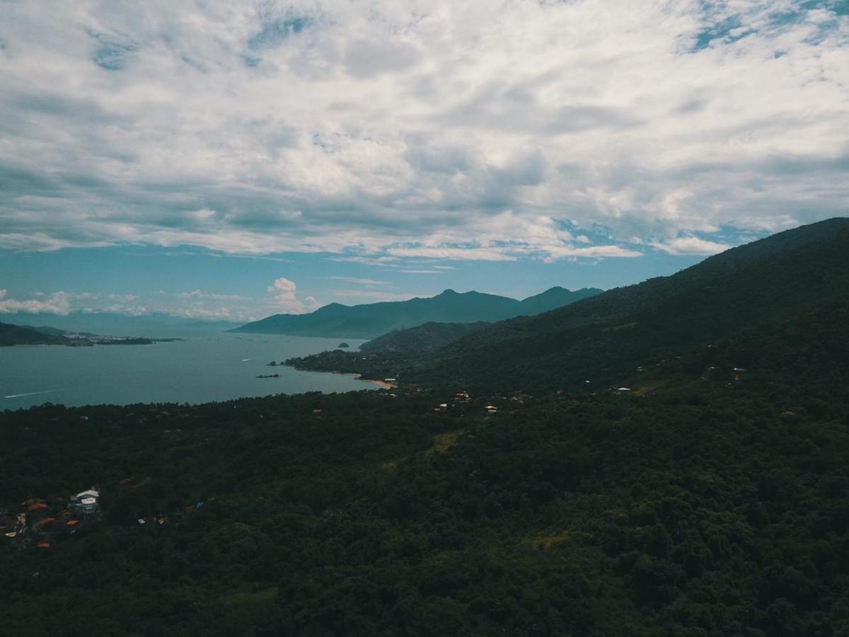 Bangalo Com Vista Para O Mar No Condominio Yacamim Ilhabela Praia Do Curral Eksteriør billede